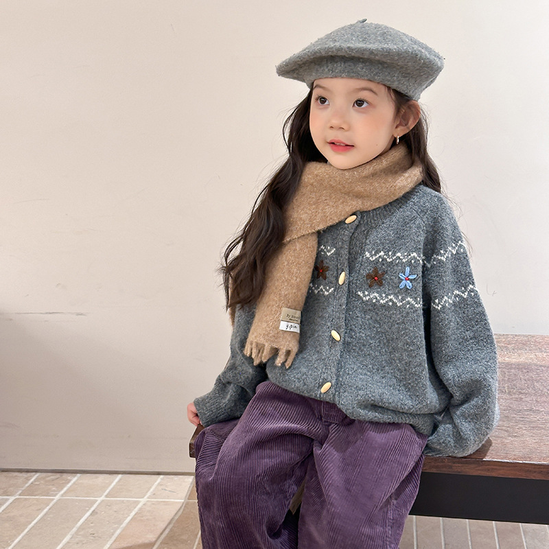 Baby Clothing Boutique - 2025年秋の新作ファッション、女の子のベビー向け手作りレトロ小花柄セーター、ニットカーディガンジャケット、ブティック服、シンプルスタイル