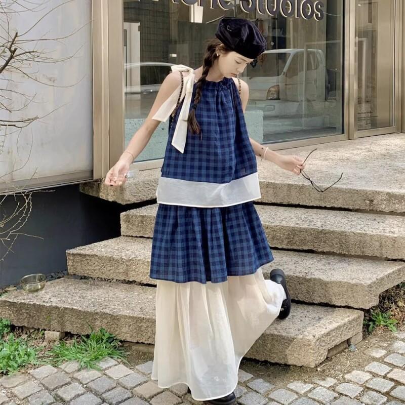 女性用ブルーチェック柄ツーピースセットノースリーブホルタート - Summer Short Set のレビューと価格